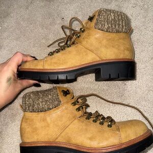 MIA Men's Tan and Black Ankle Boots